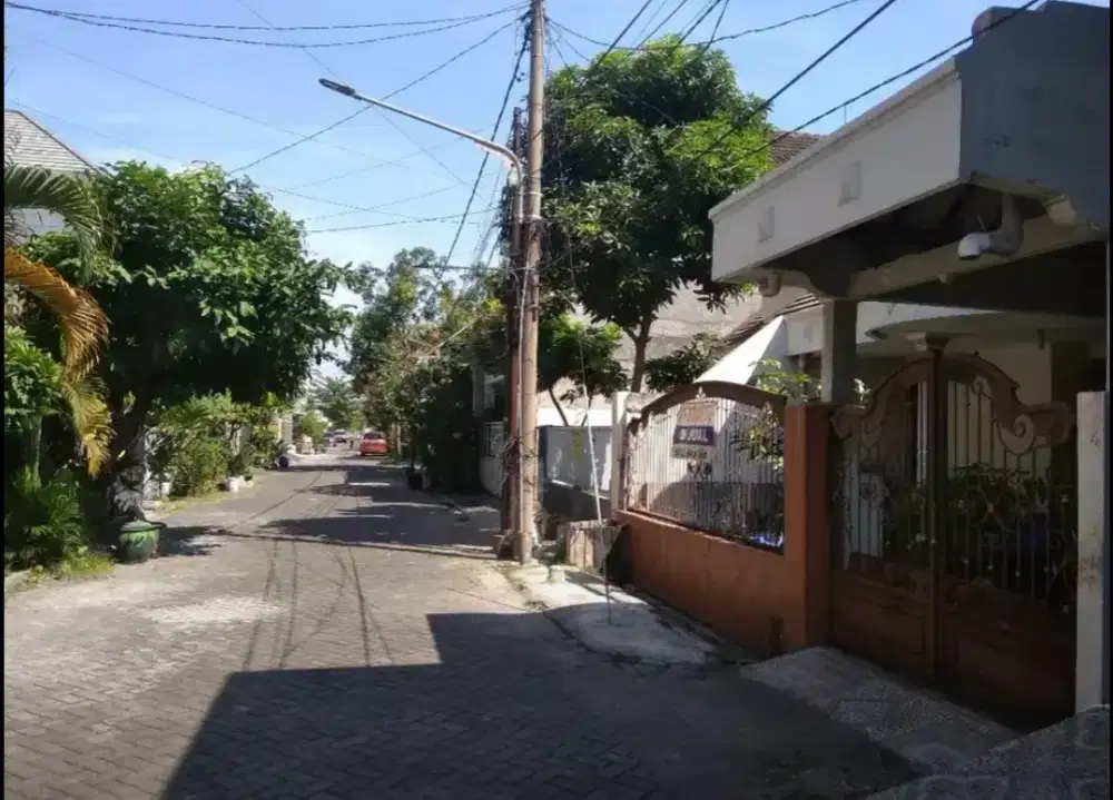 Hunian dekat UPN under 1 M