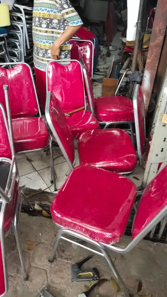 Jual kursi susun Chitose, Futura, rekondisi