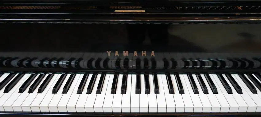 Grand Piano Yamaha G2 (Dijual Cepat)