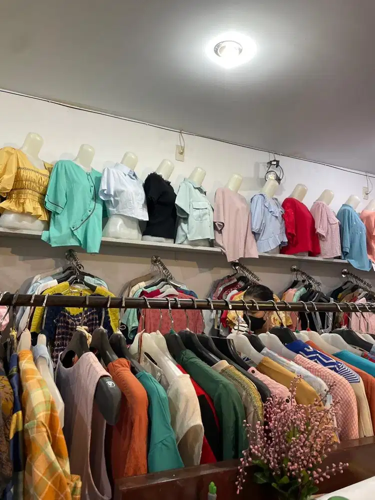 Jaga toko pakaian 1/2 hari kerja