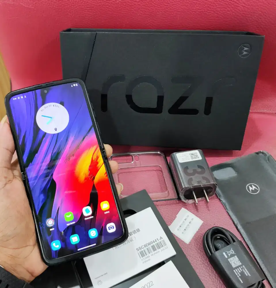 Motorola Razr 5G 2022 lengkap original semua