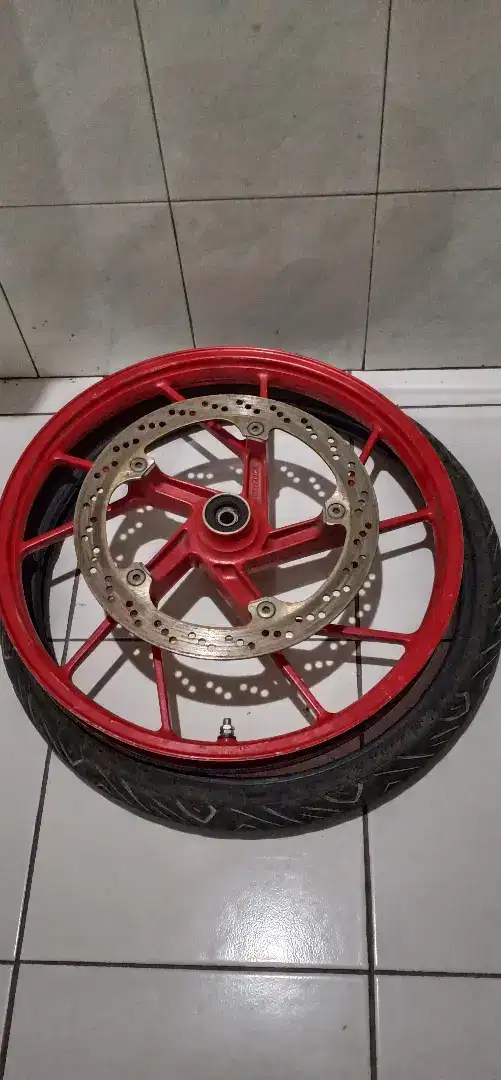 velg satria FU depan palang dan belakang jari jari satria fu