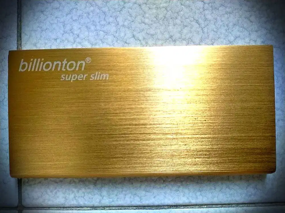 Power Bank Super Slim Warna Gold Metal