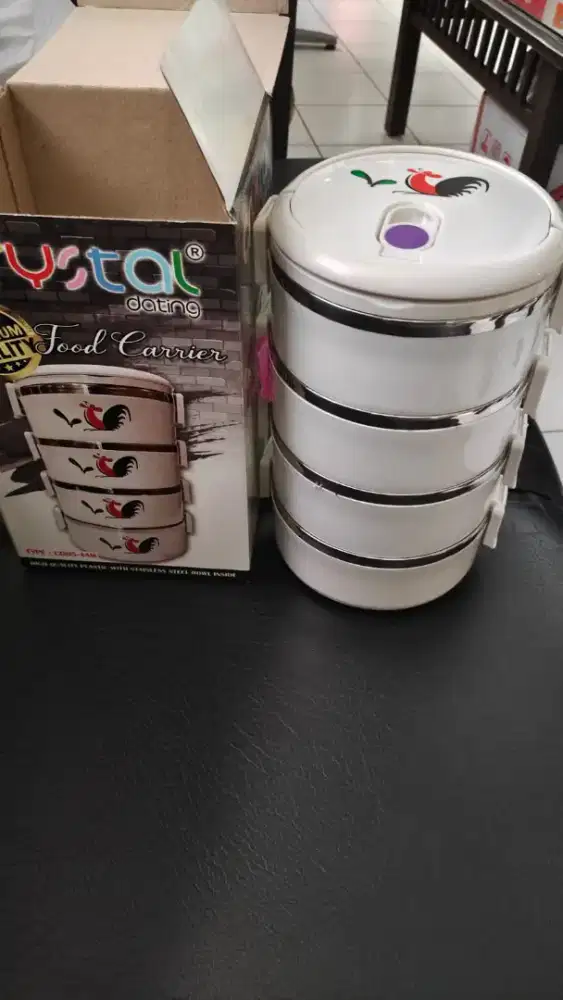 Food carrier/rantang susun 4 merk Crystal