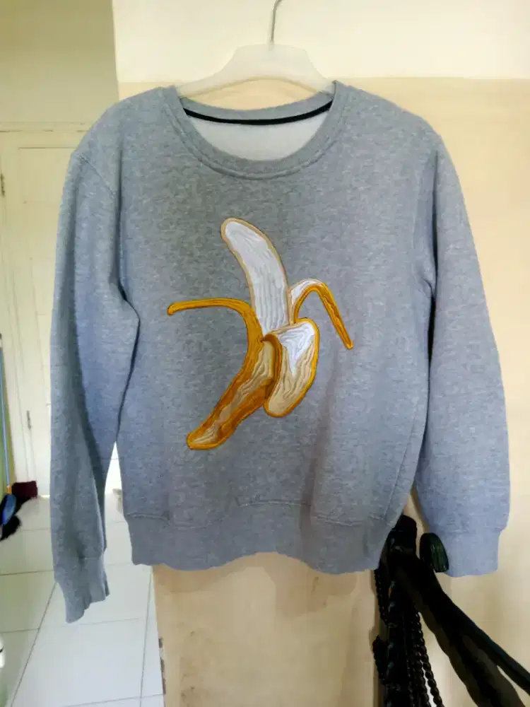 Cwerneck acne studio banana bordir