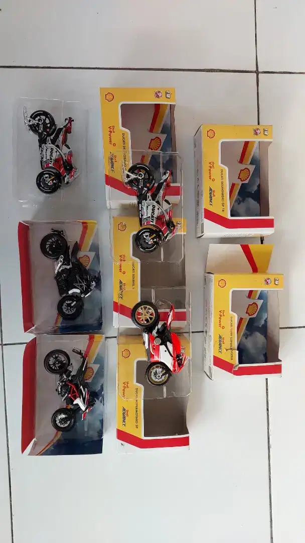 Miniatur motor ducati