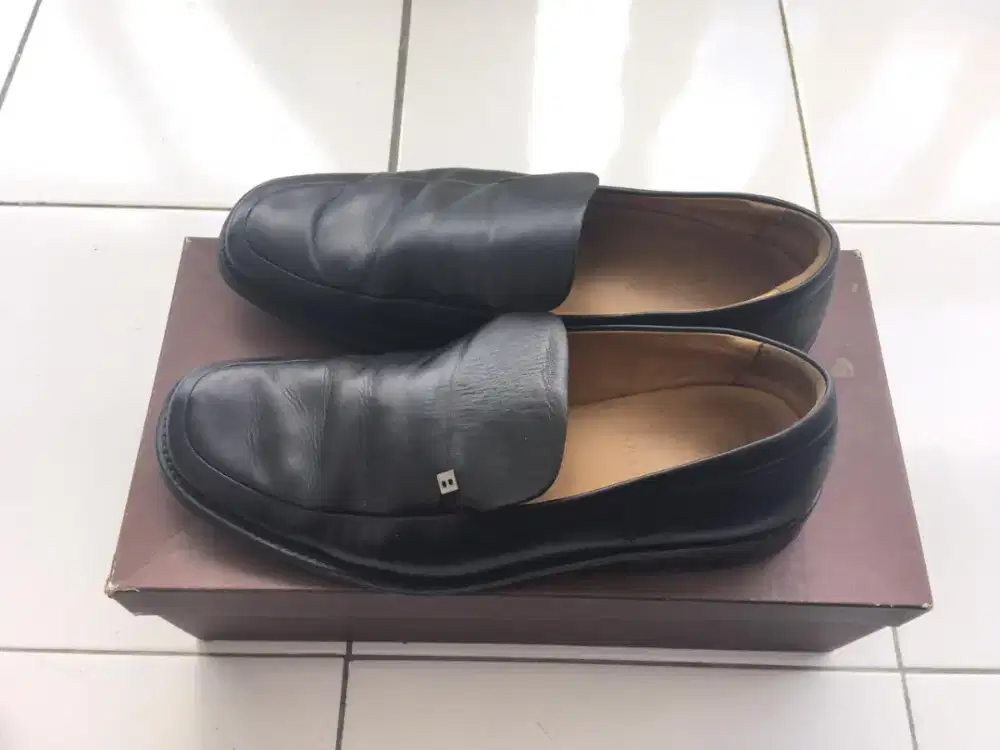 Jual sepatu pria bally second good condition