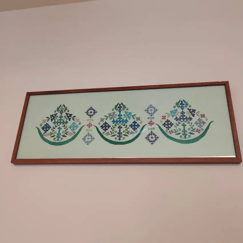 Framed Embroidery Painting in INDIA /Lukisan Bordir Berbingkai 74x28cm