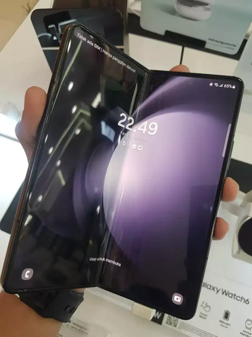 Hp lipat SAMSUNG GALAXY Z FOLD5