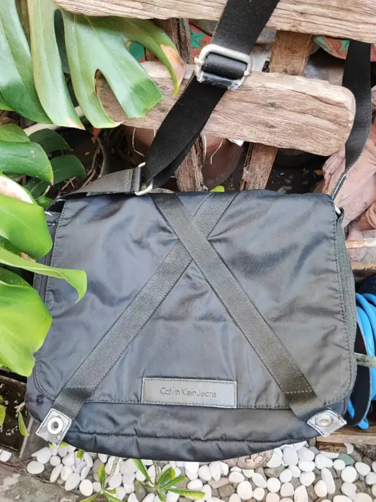Tas Sling Bag Original Calvin Klein Jeans