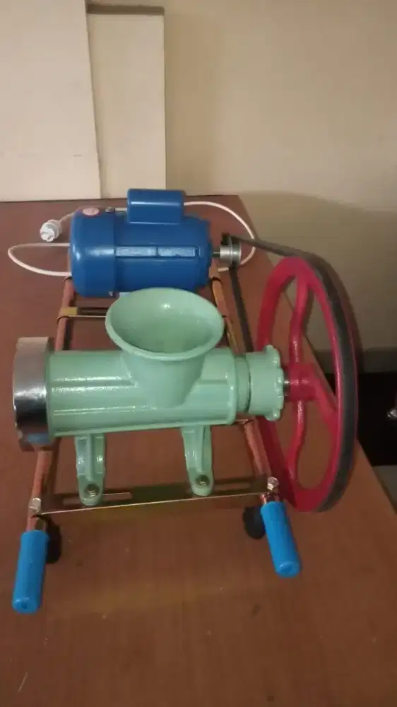 (RUMAH TEKNIK JOGJA)Mesin cetak pelet pakan ternak sdh ada pemotongnya