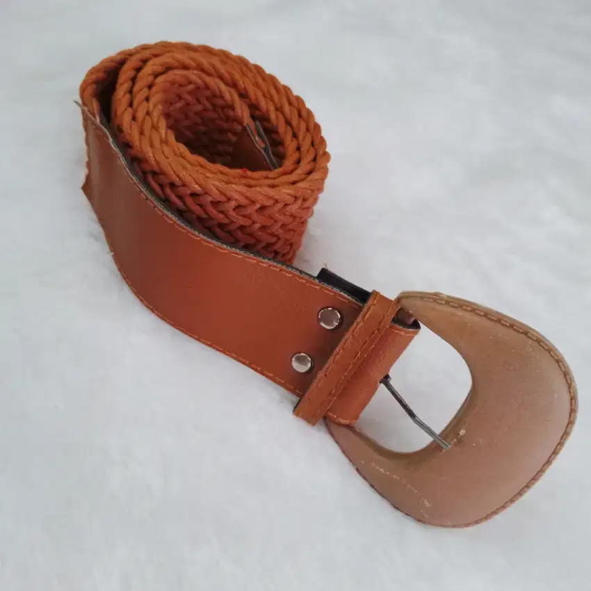 Belt wanita untuk dress warna coklat rajut