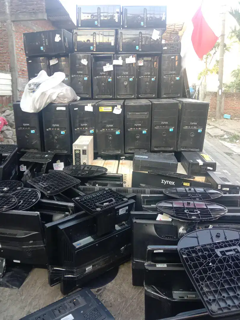 Jual beli computer bekas surabaya