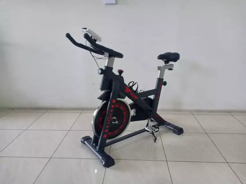 SEPEDA STATIS  BESAR TIPE 960