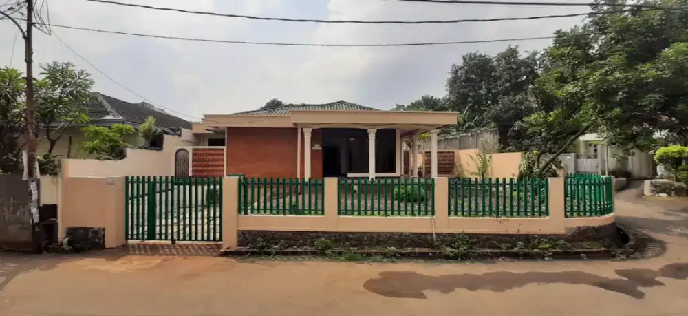 Rumah Tangerang Selatan, Ciputat Timur, Kampung Utan