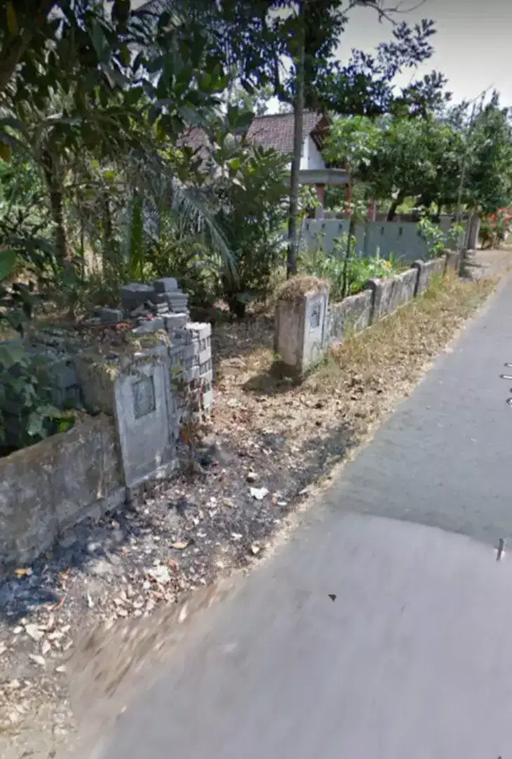 Tanah pekarangan dekat RSUD Srengat