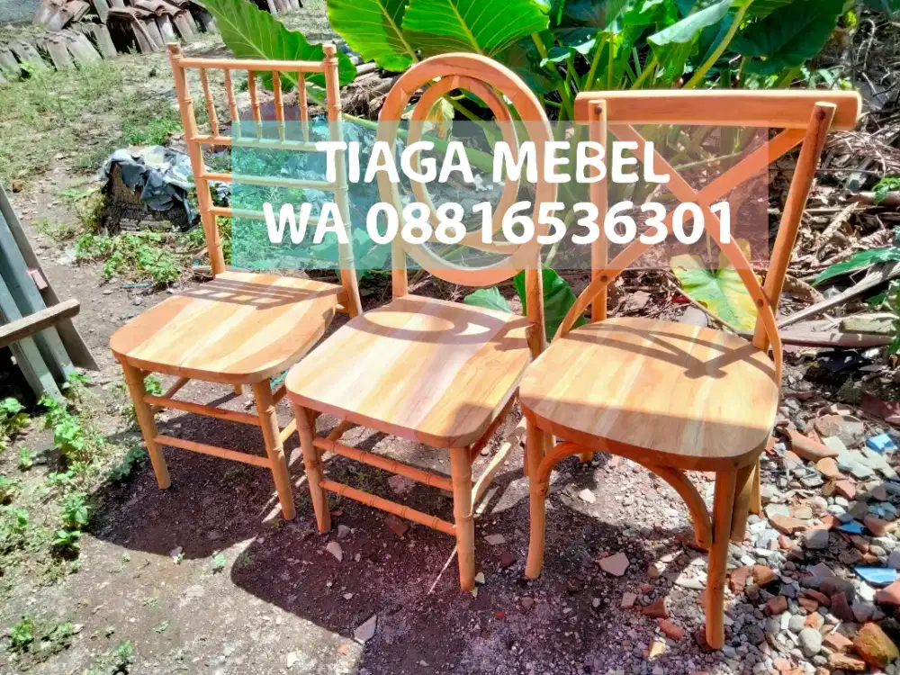 Kursi dekorasi bahan jati