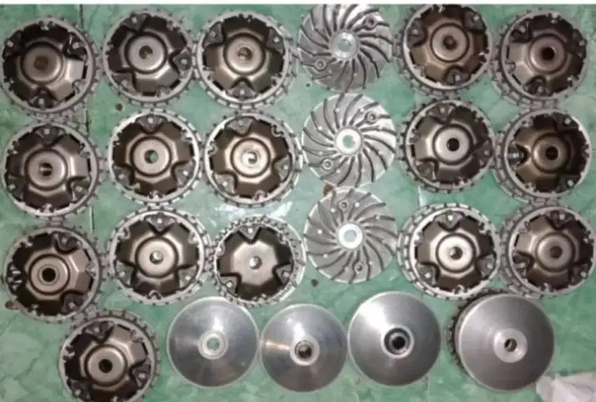 Menyediakan berbagai macam sparepart motor