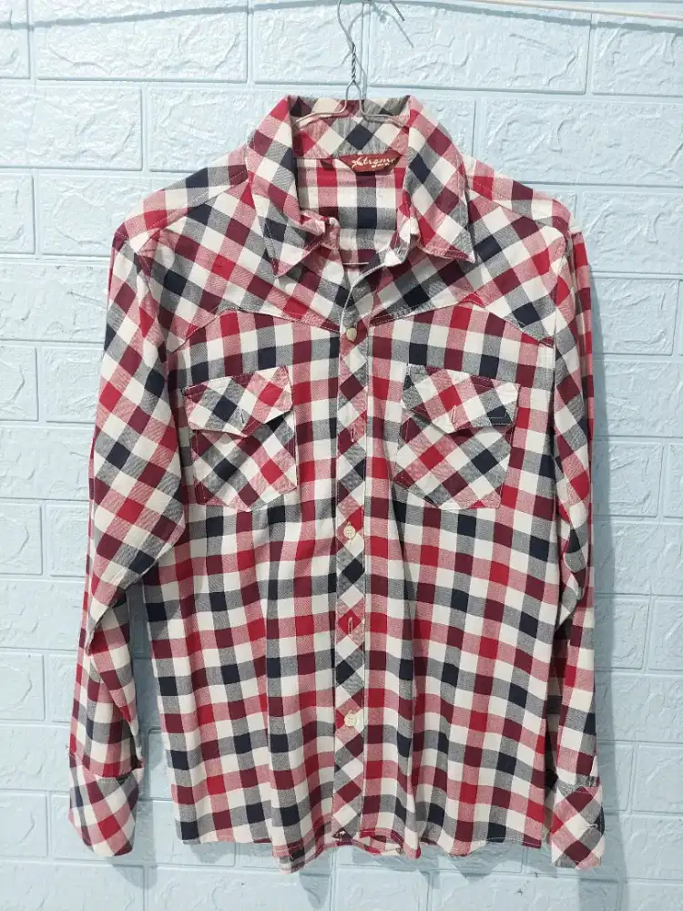 Kemeja Lengan Panjang