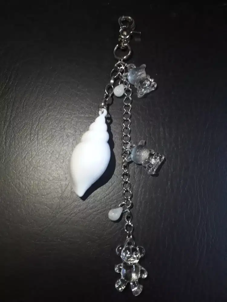 Aksesoris Gantungan Keong