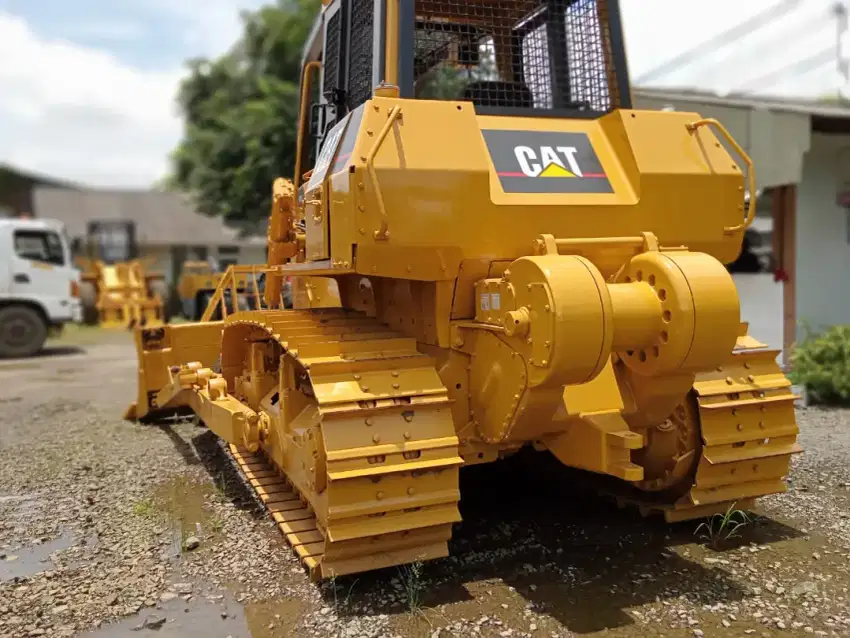 BULLDOZER + WINCH ALAT BERAT CATERPILLAR D7G-II