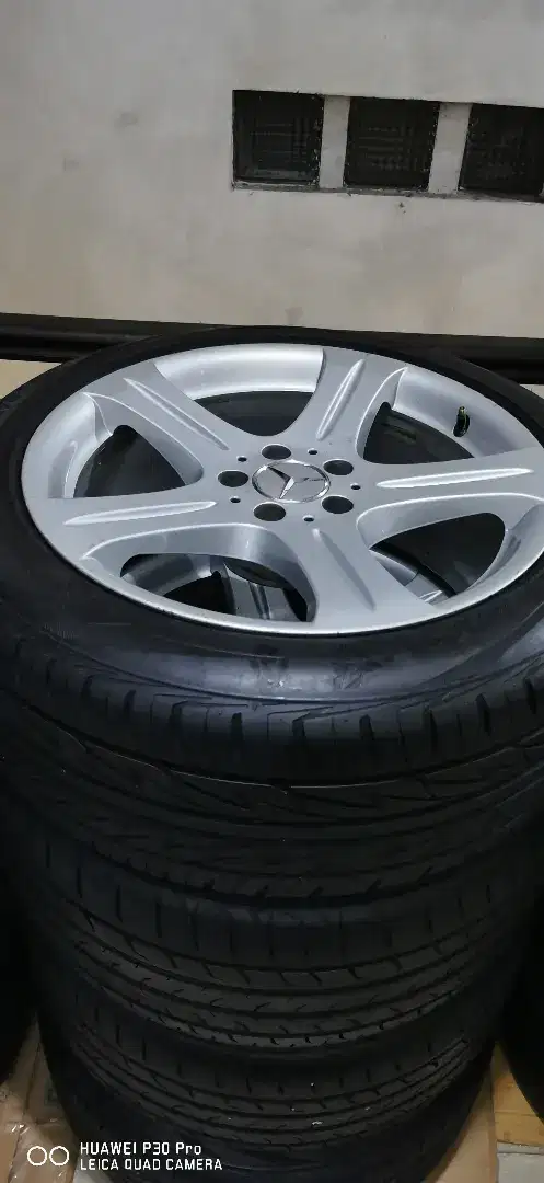 Velg R18 Genuine CLS500 Mercedes Benz Mercy