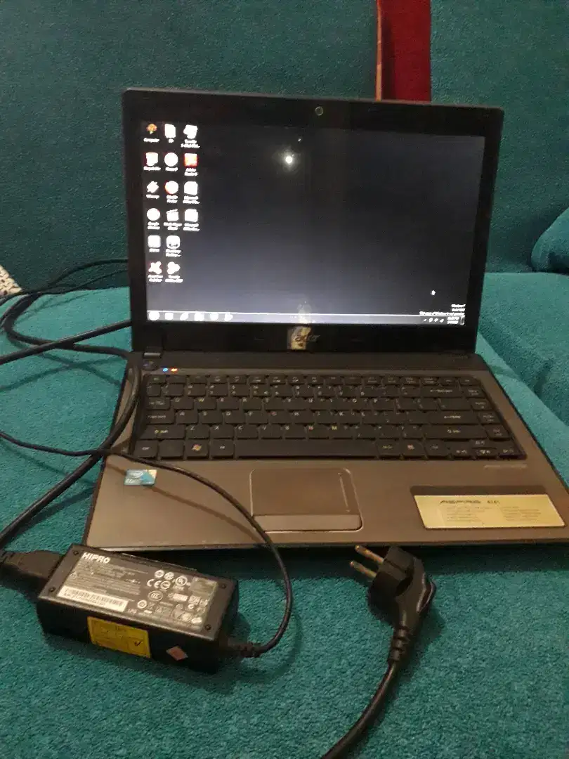 Di jual laptop acer siap pakai