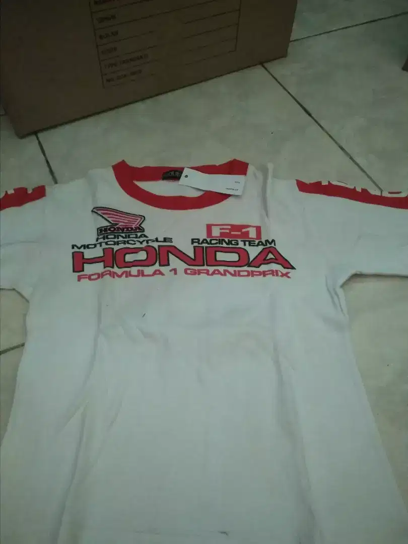 di jual koleksi baju ABG bekas tp br sekali or 2kali pakai' ada yg br