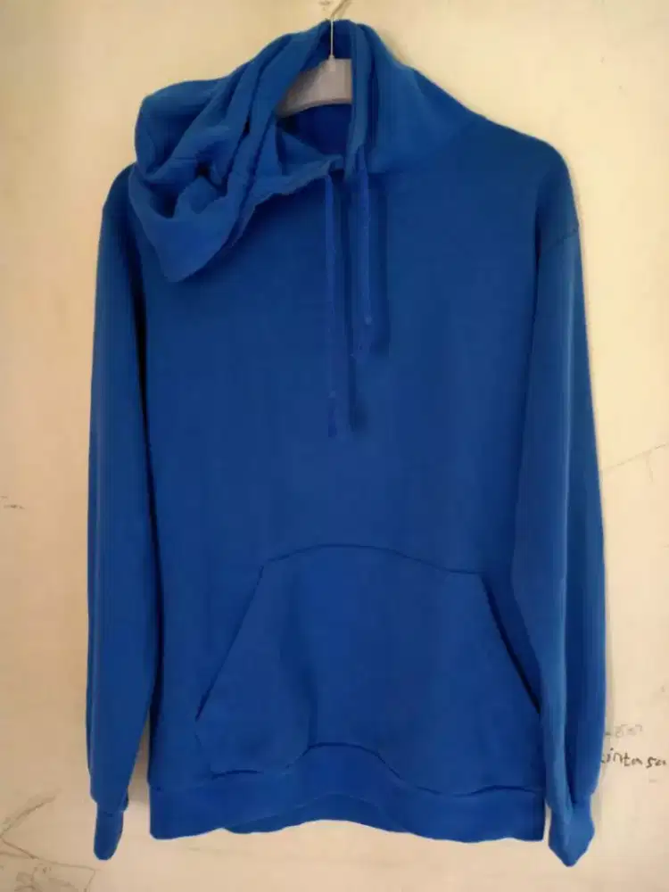 Hoodie sweater bekas size m