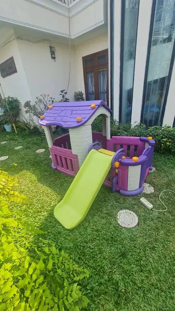 Second hand hot sale playhouse