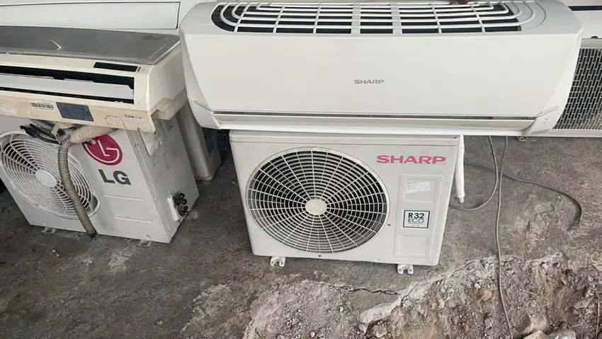 AC sharp 1/2 R32 harga plus pasang garansi 6 bulan dingin istimewa