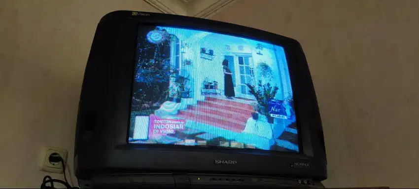 CRT TV / Televisi Tabung Kaca 20 Inch Sharp 20Q500 (A-009)