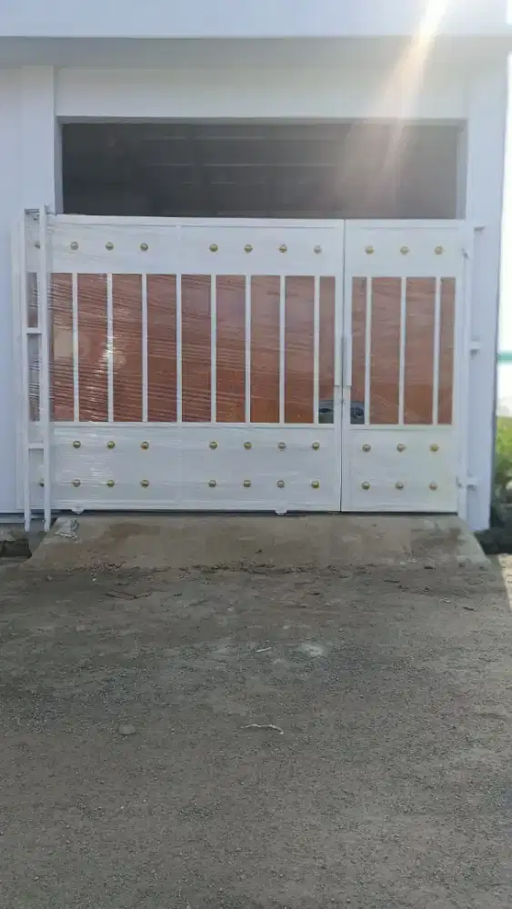 Pagar dorong/lipat/tikung