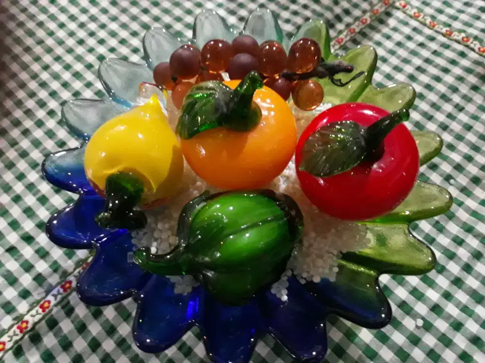 Pajangan Kristal Antik