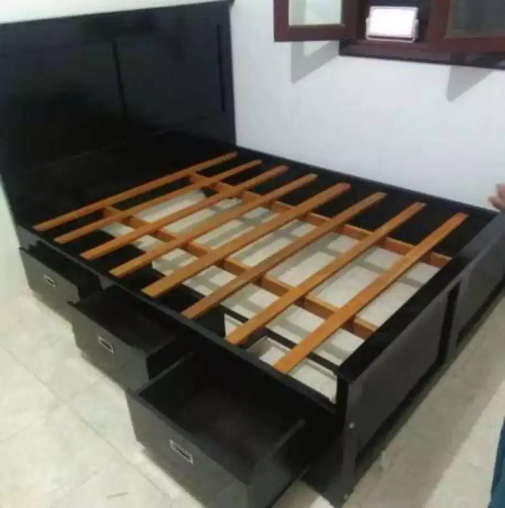 Dipan Kayu Jati 3Laci Cat Hitam/Black