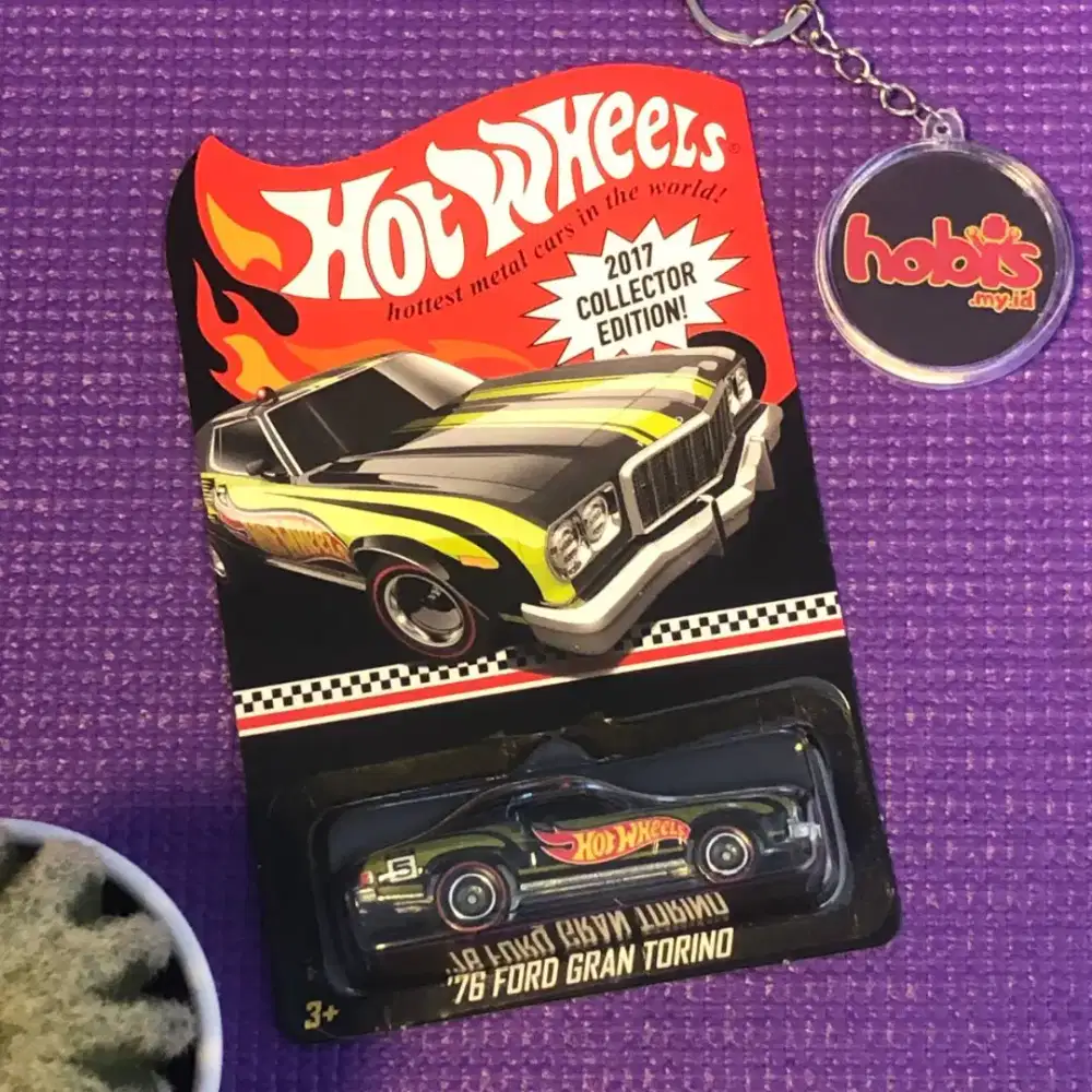 Diecast Hot Wheels Collector Edition 2017 Ford Gran Torino Mail in