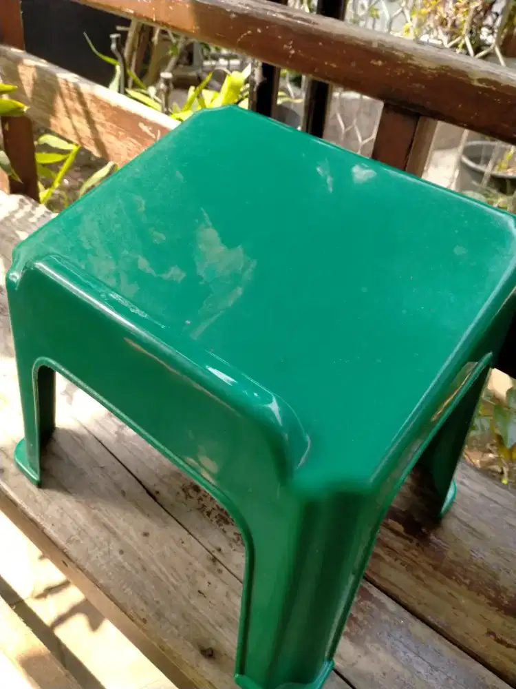 Meja Quran/Lekkar  plastik