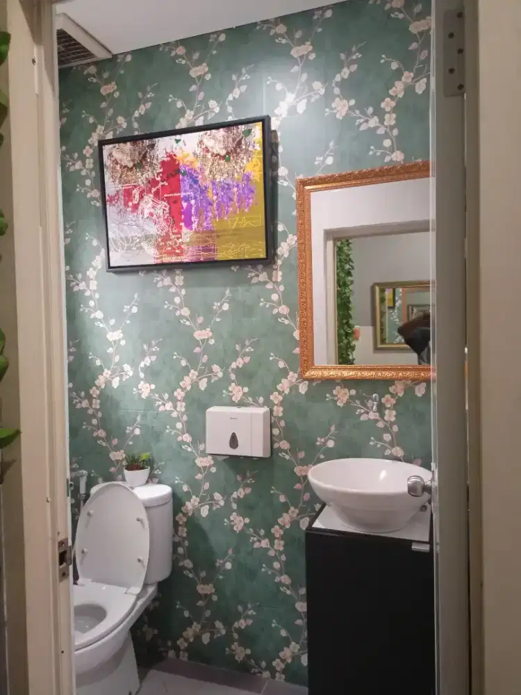 Tukang pasang wallpaper wallstiker dinding