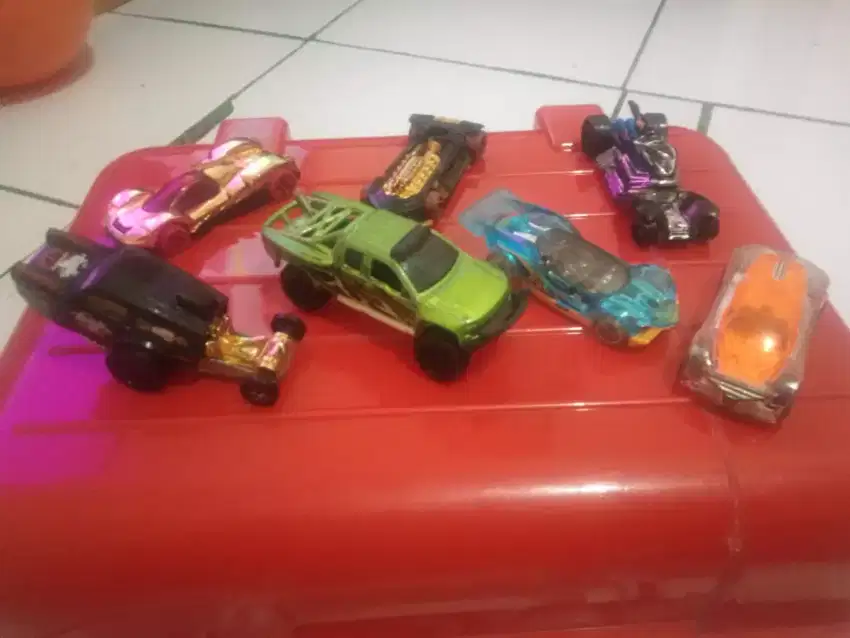 Hotwheels pilihan 7 pieces