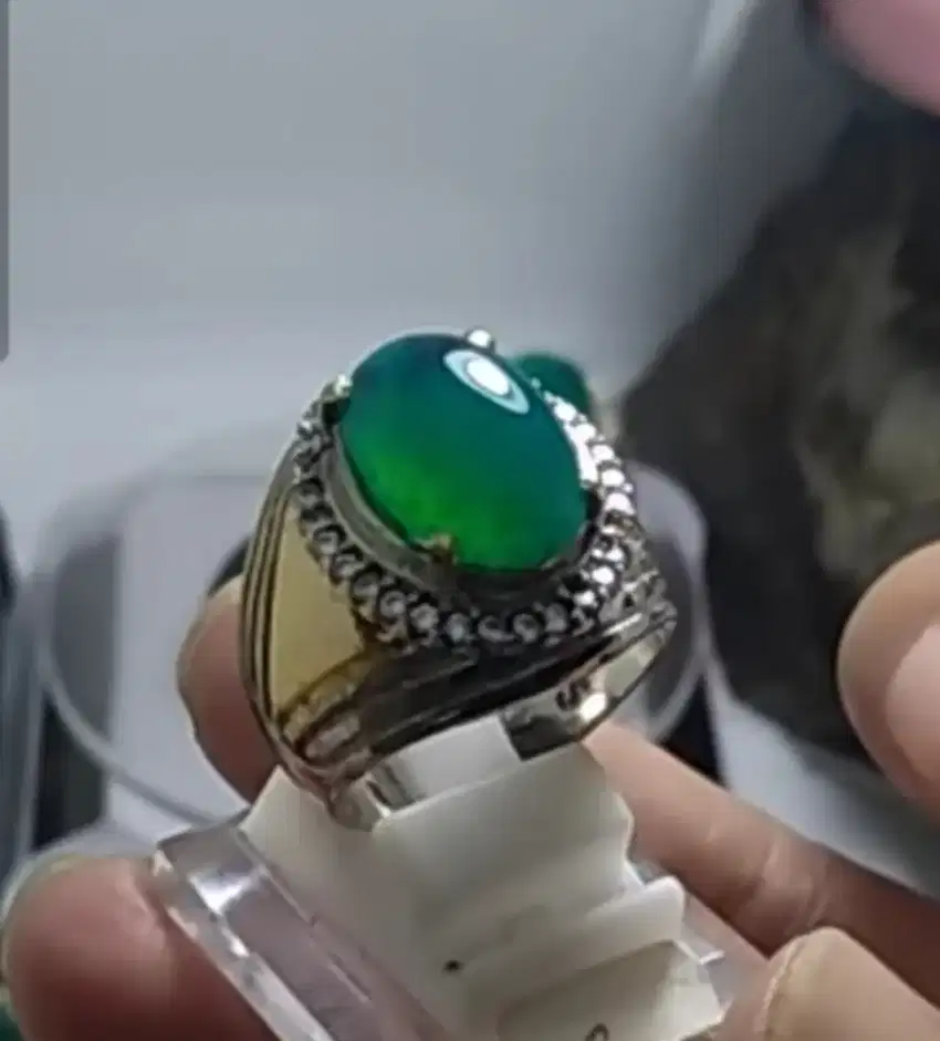 Bacan doko gulao kristal