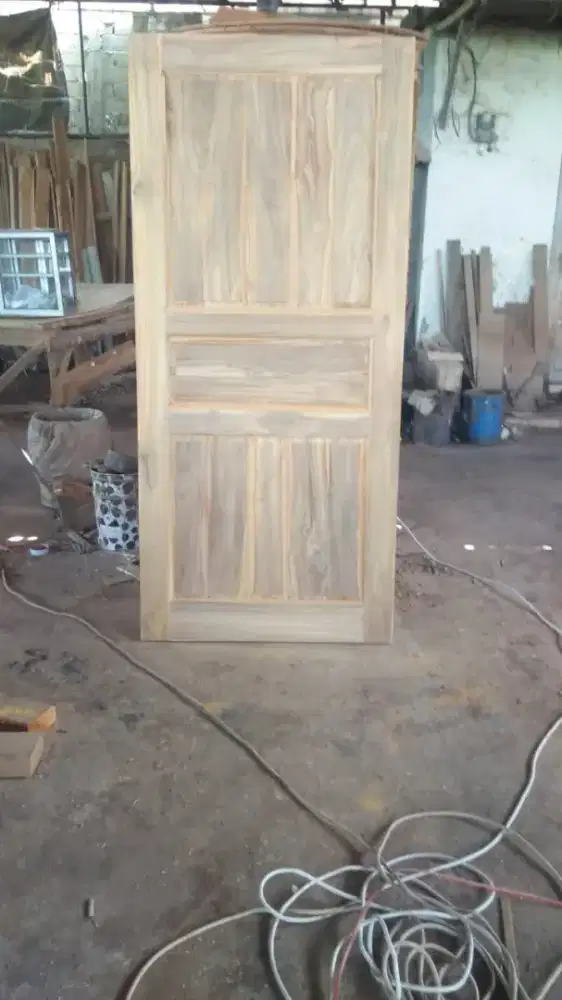 Pintu jati minimalis