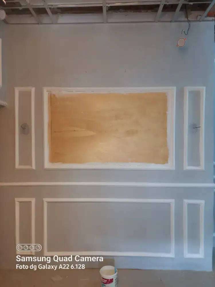 Molding kayu,molding gipsum,plafon pvc dan partisi gypsum