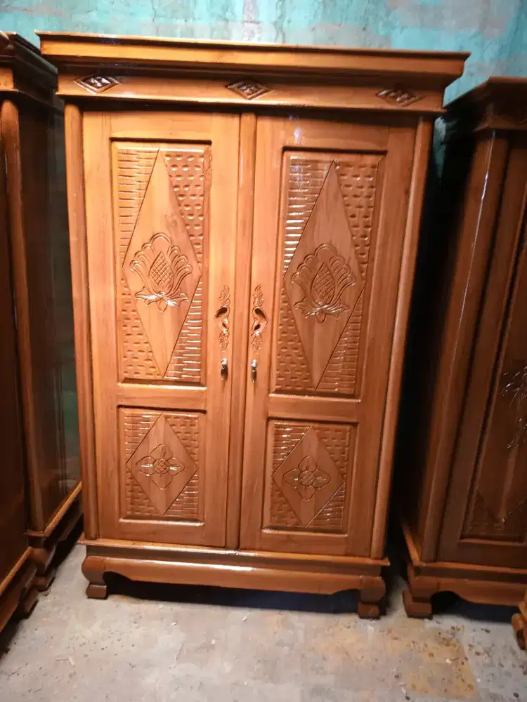 Lemari pintu 2 jati