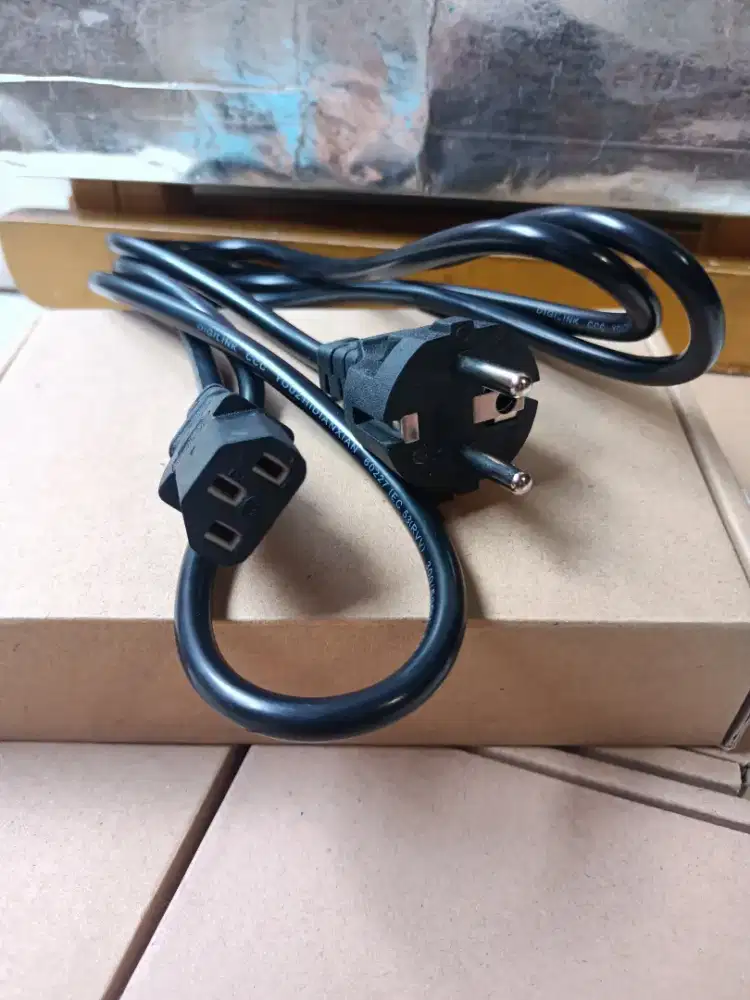 Kabel power PC komputer Lubang 3 ORI