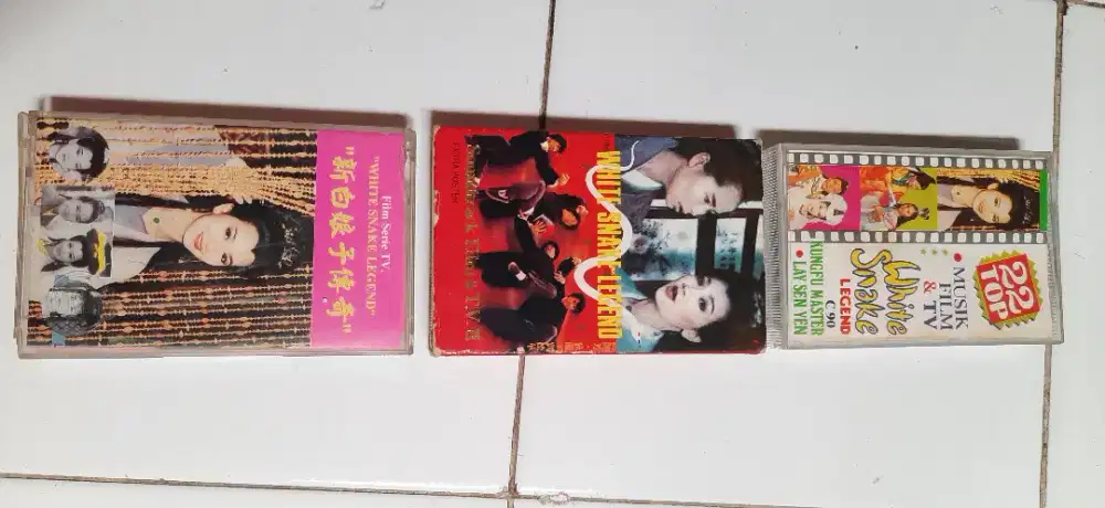 Kaset pita album WHITE SNAKE LEGENT