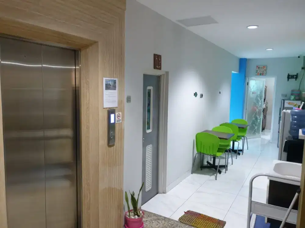 Jual Rumah Kost Semi Hotel 5 lantai Pakai Lift Jual 14M