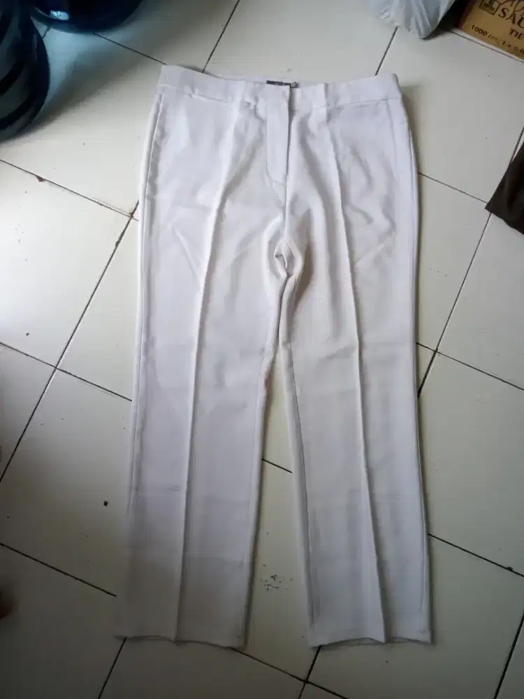 Celana panjang Wanita