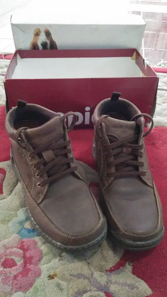 sepatu boot hush puppies