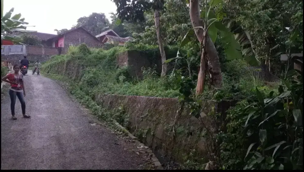 Tanah full pondasi