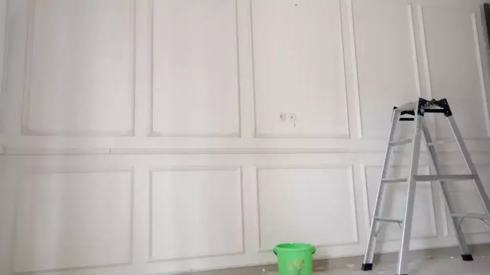 Wall moulding hiasan dinding